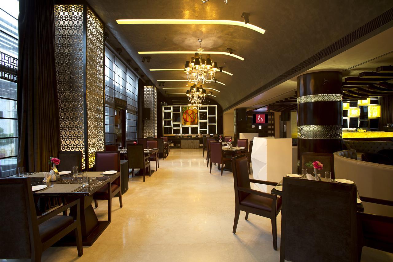 Inde Hotel Chattarpur Nova Deli Exterior foto